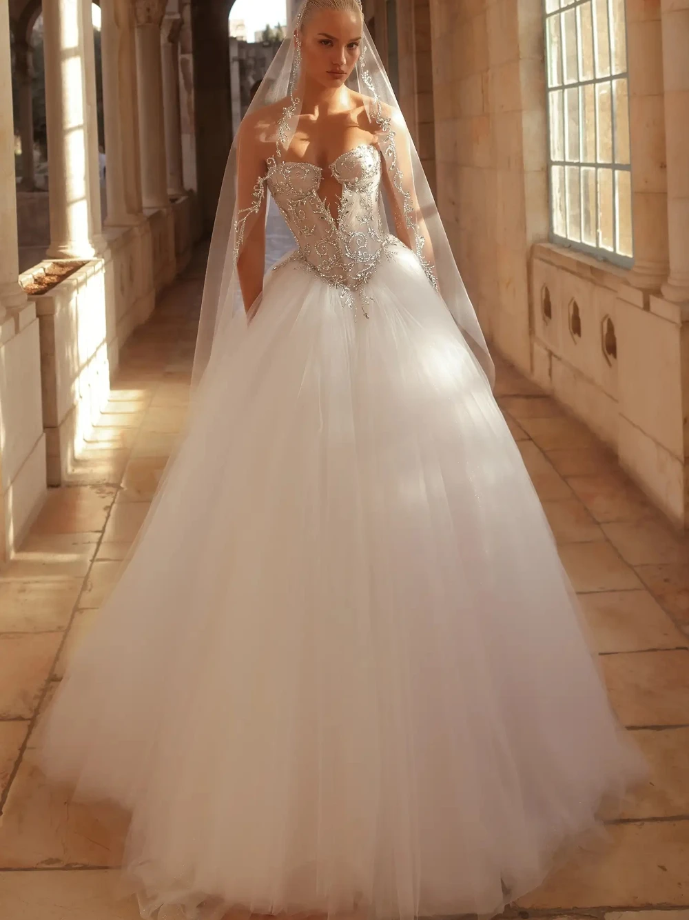 Sweetheart Neck Corset Wedding Dress Delicate Crystals Princess Bridal Gown Ethereal Tulle Skirt Customized Elegant Bride Wear