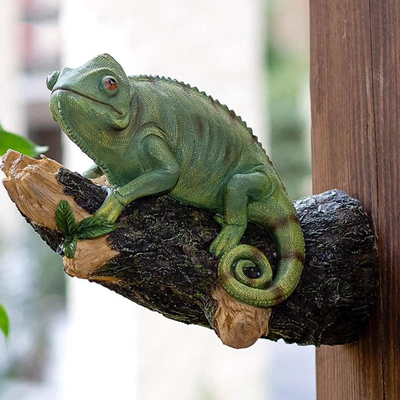 Resin Figurine Chameleon on the Tree Sculpture Figure Statue Inddoor