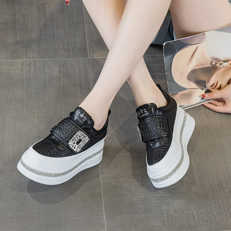 أحذية بيضاء جديدة للصيف والخريف أحذية رياضية داخلية مرتفعة ونعل سميك لون نقي مقاومة للاهتراء ومتعددة الاستخدامات وقابلة للتنفس #4