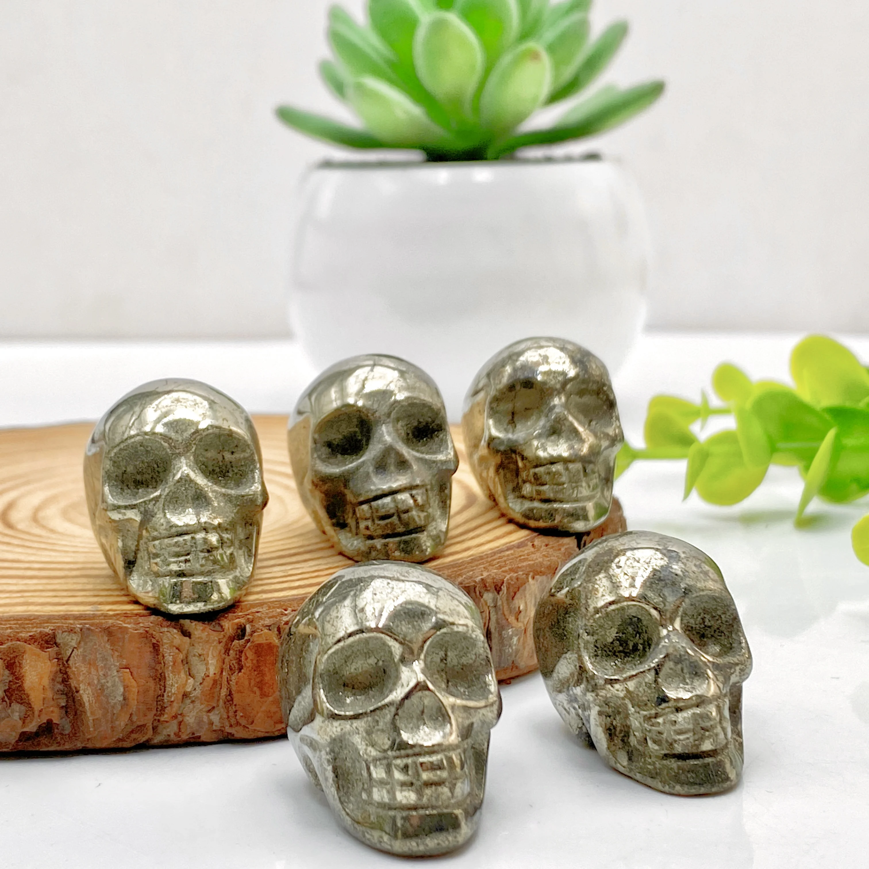 1PC Random High Quality Pyrite Skull Decoration Natural Crystal Raw Stone, Birthday Gift, Scene Decoration.