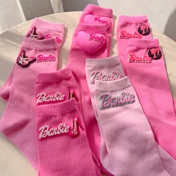 Chaussettes tube moyen pour filles, série Barbie, chaussettes de sport roses de dessin animé Kawaii, haute beauté, coton doux, absorbant la sueur, chaussettes respirantes