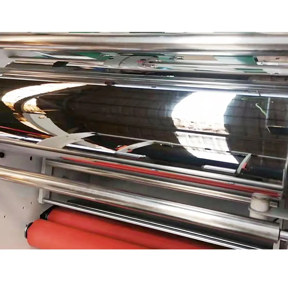 Works Quickly And Efficiently Conveyor Belt Feeding Automatic Laminating Machine