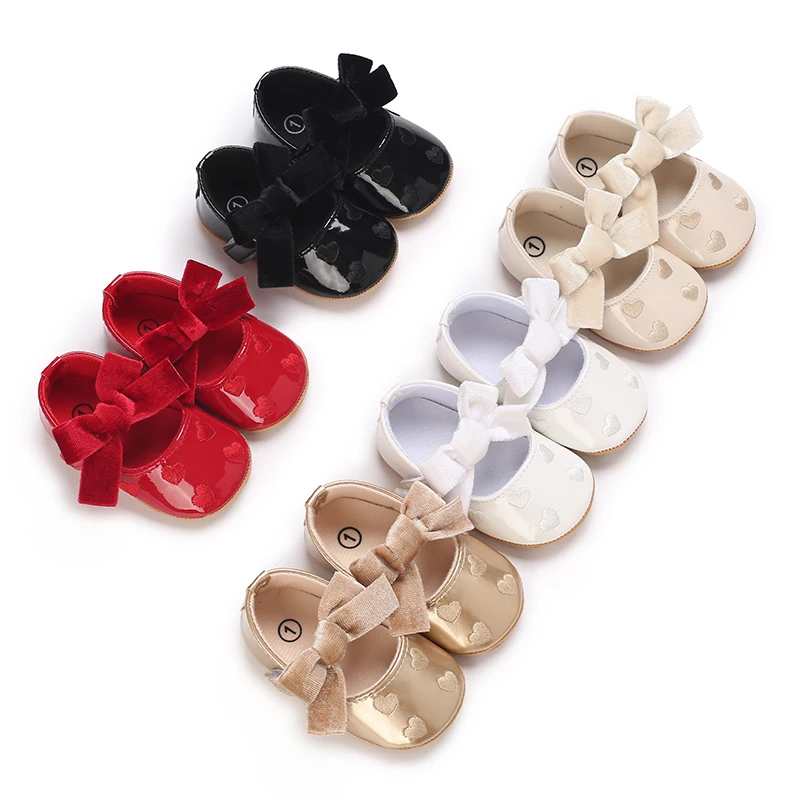 Newborn Spring And Autumn Girls' Infant Shoes Non Slip Rubber Sole Shoes PU Shoes Bowknot Love New Princess Shoes Walking Shoes