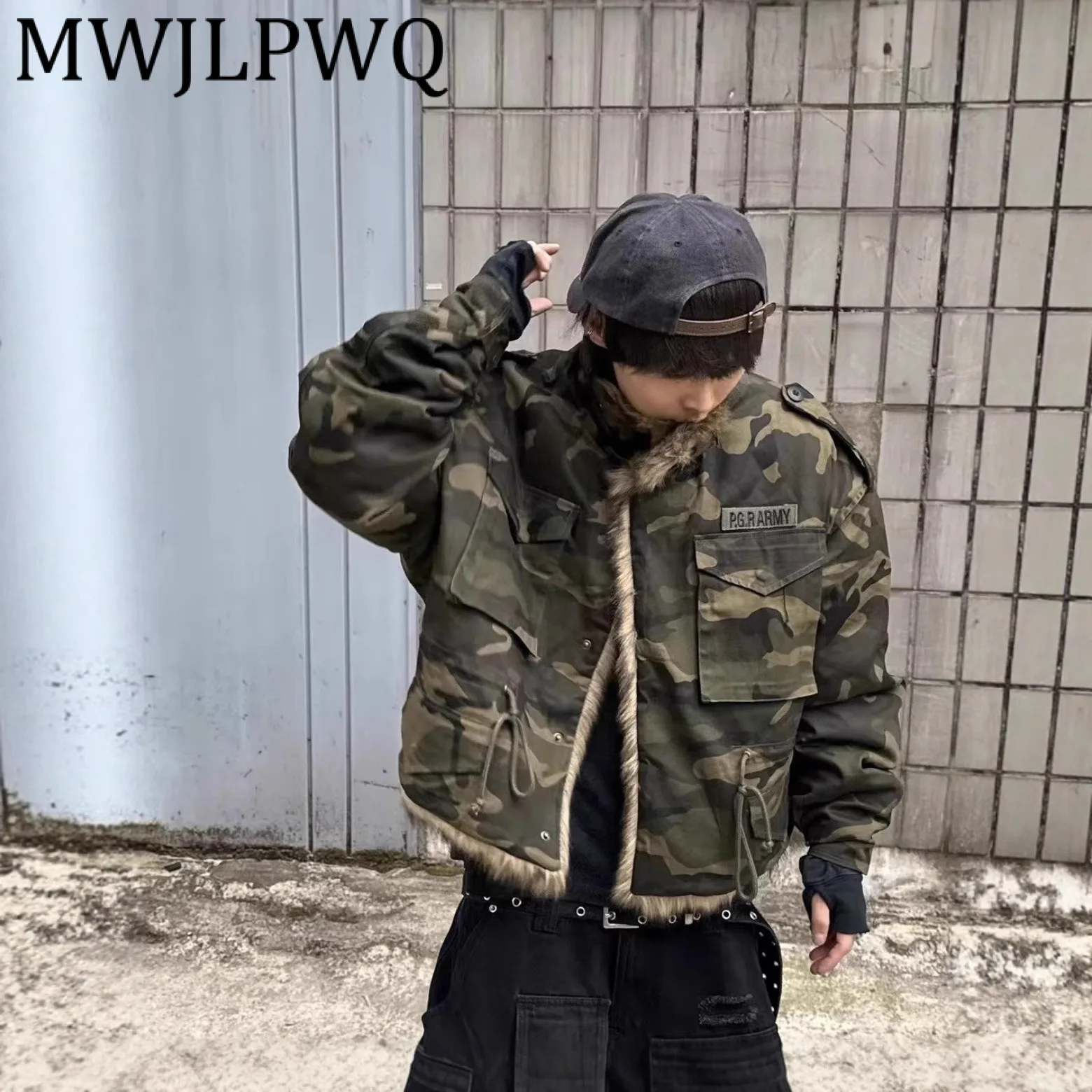 

MWJLPWQ Winter New Camouflage Multi-Pocket Fur Collar Thickened Jacket Cotton For Men High Street Stand Collar Coat Tops 12385