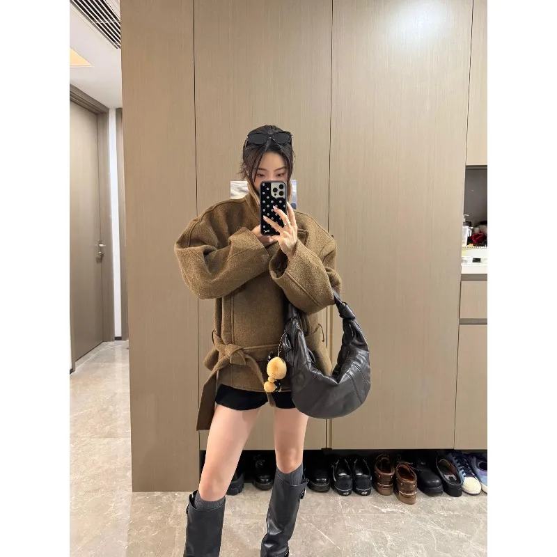 سترة قصيرة جديدة على الطراز الكوري لعام 2025 مع خصر شريطي للنساء في الخريف والشتاء #3