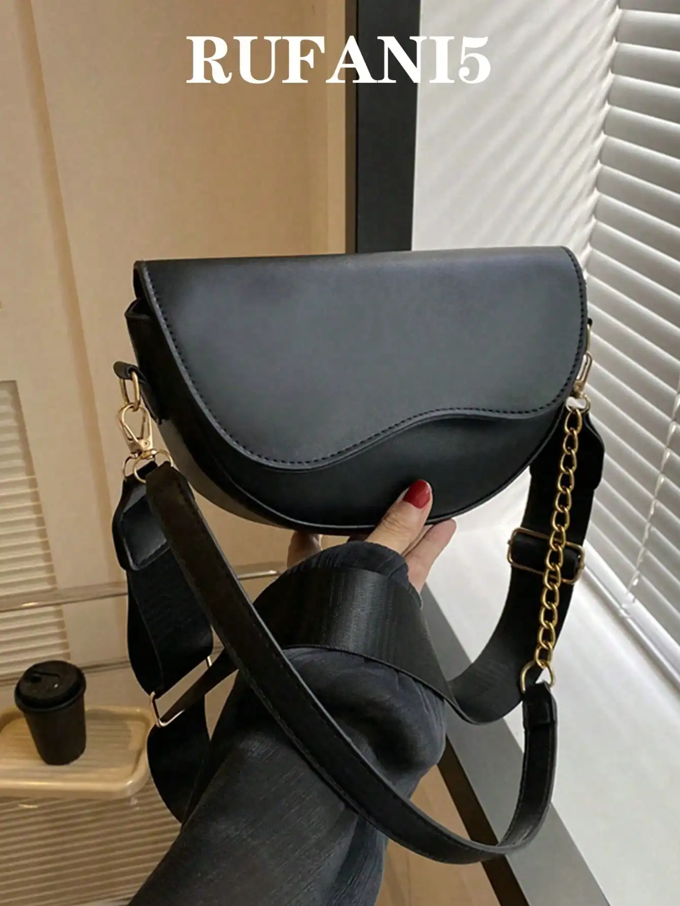

1pc Fashionable Solid Color Simple Flip Design Mini Shoulder Bag, Suitable For Women's Daily Use, Dating, Gifts , Valentines Gifts, Old Money