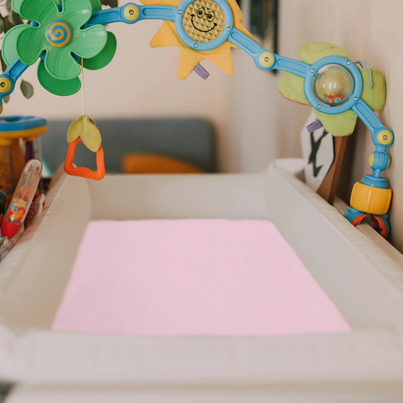 

3 шт. простыни для кроватки из микрофибры, простыни для детской кроватки, идеально подходят для большинства матрасов для кроватки и матрасов для малышей, простыня для матраса из микрофибры