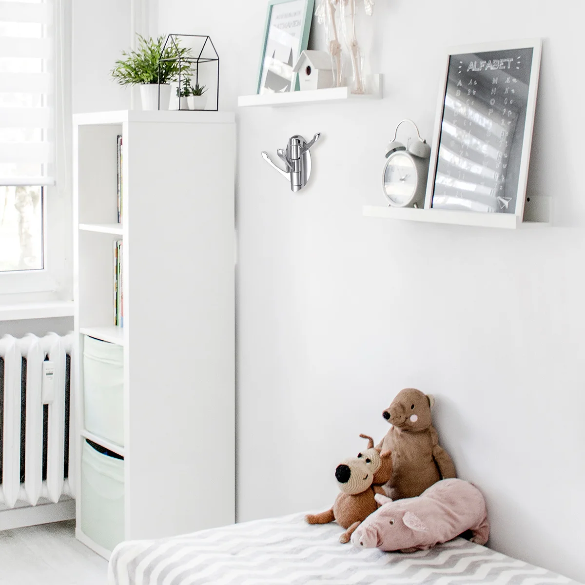 

2pcs Rotating Coat Hook Zinc Alloy Triple Swivel Hanger For Bathroom Bedroom Closet Space Saving Clothes Hat Umbrella Holder