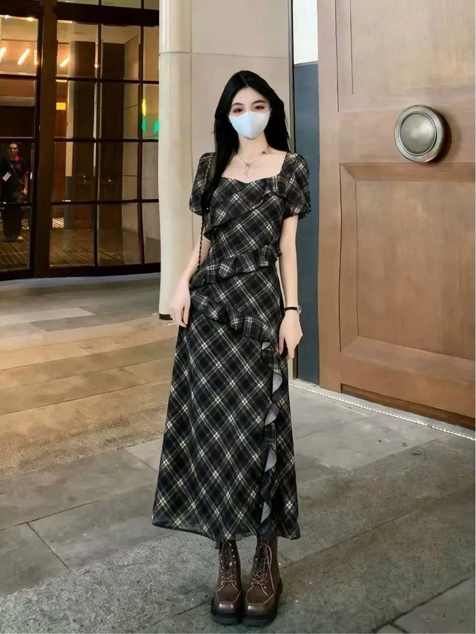 

Retro Style Women's Summer Long Dress Square Collar Waist Cinching Maxi Dress Floral Lace Hemline Korean Style Slim Fit Dress