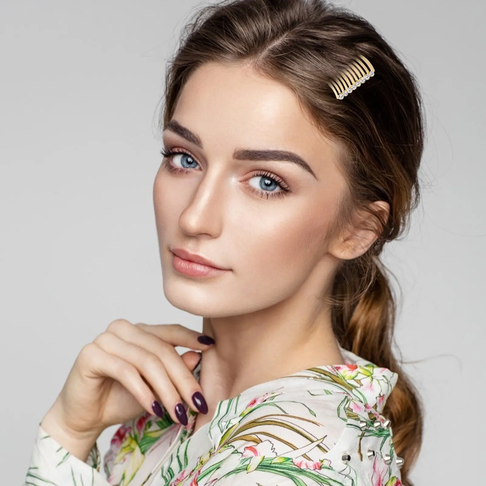 

Набор из 4 жемчужных расчесок-заколок для волос: многофункциональные, для распутывания и массажа кожи головы, предотвращают ломкость, просты в использовании, аксессуары для волос