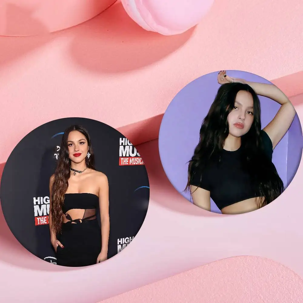 أوليفيا رودريجو شارات 32/44/58 مللي متر دبابيس كرتونية مستديرة دبابيس يدوية لحقيبة الظهر مجوهرات اكسسوارات هدايا شارة إبداعية