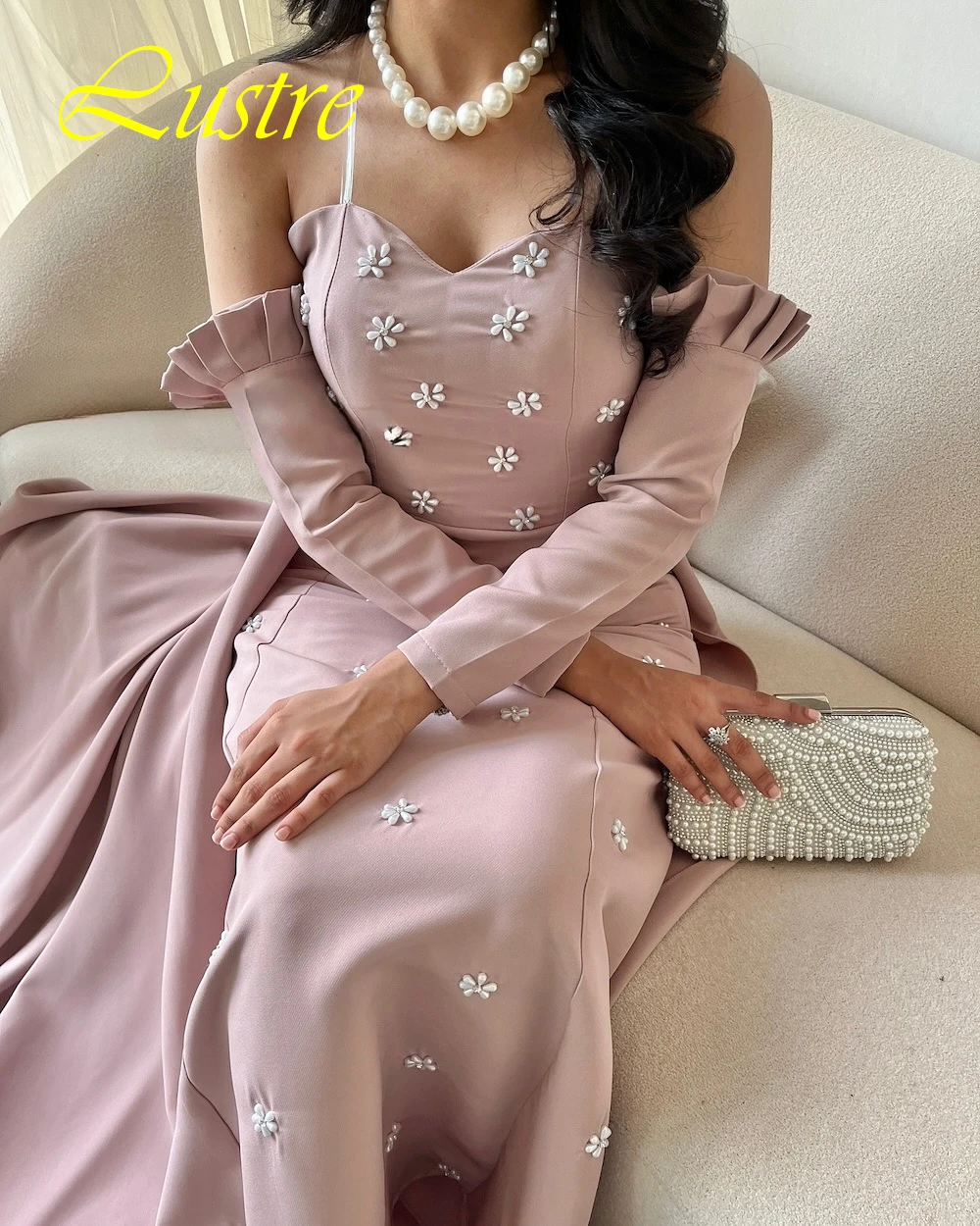 맞춤형 럭셔리 저지 이브닝 드레스 섬세한 보트넥 프롬 드레스 기품 있는 긴 소매 특별한 행사 가운