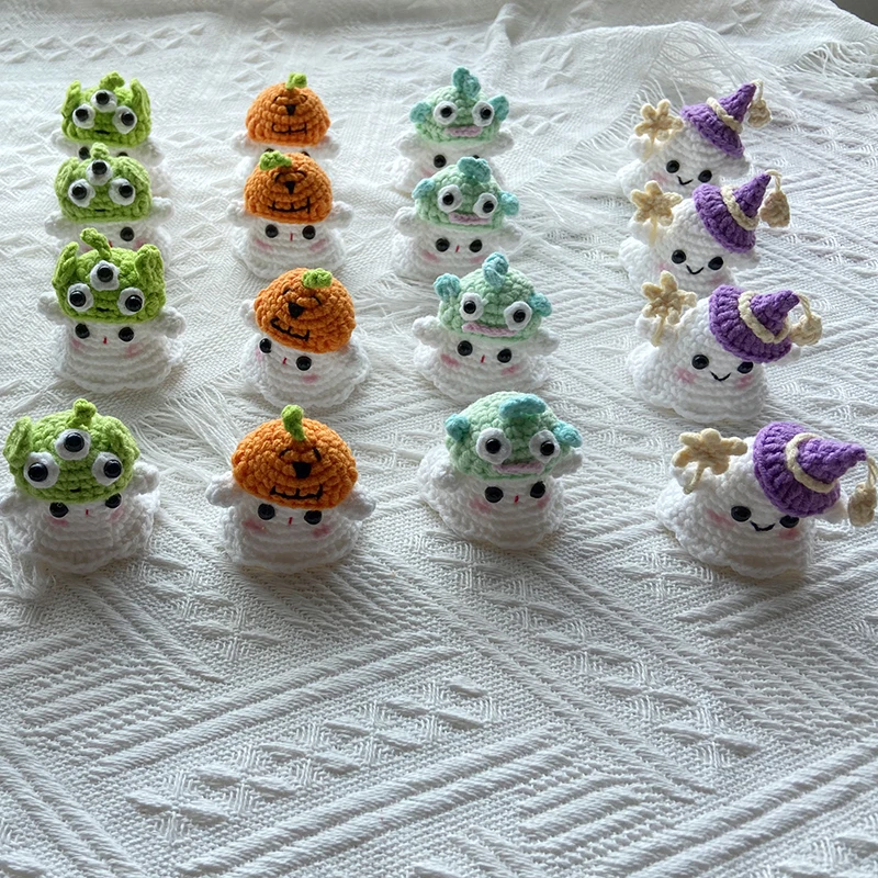 Crocheted Little Ghost Hand Woven Pendants, Halloween Creative Gift, 5 Styles, DIY Handmade Yarn Crochet Bag, Key Pendant