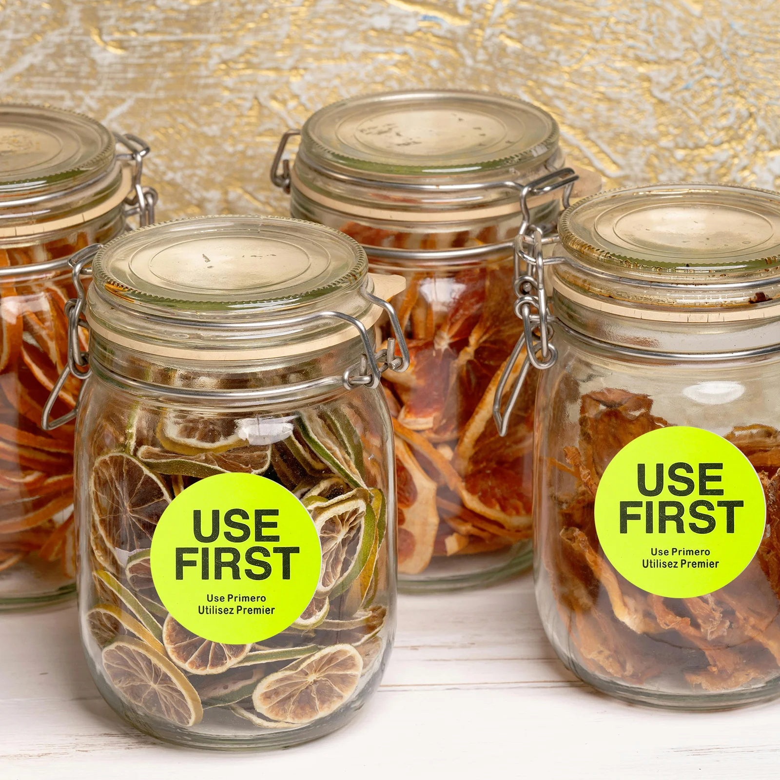 

1 Roll Use First Inventory Control Labels Removable Round Stickers for Restaurant Food Service Kitchen Storage Yellow