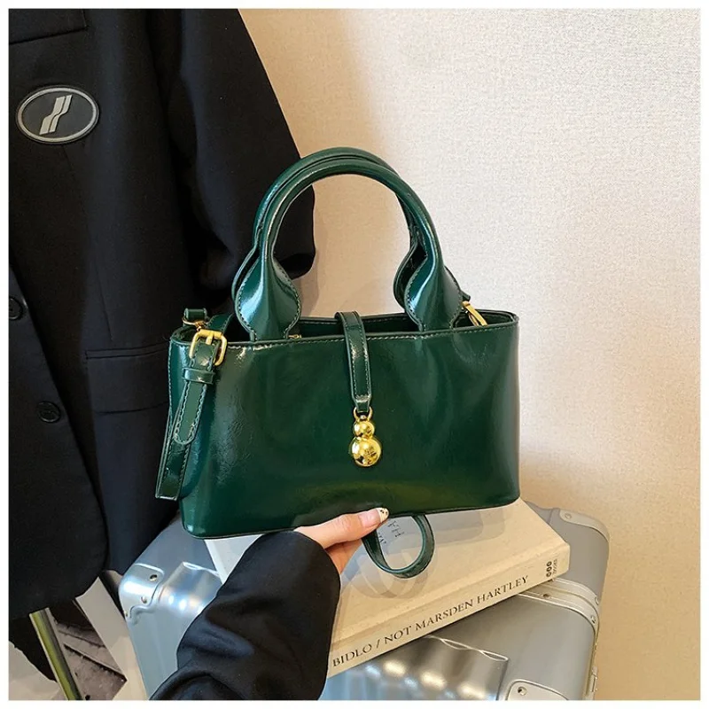 

High-End Ladies Shoulder Bag Made Of Goatskin Leather Featuring Austria Trendy Vintage Spacious Soft Daily Style