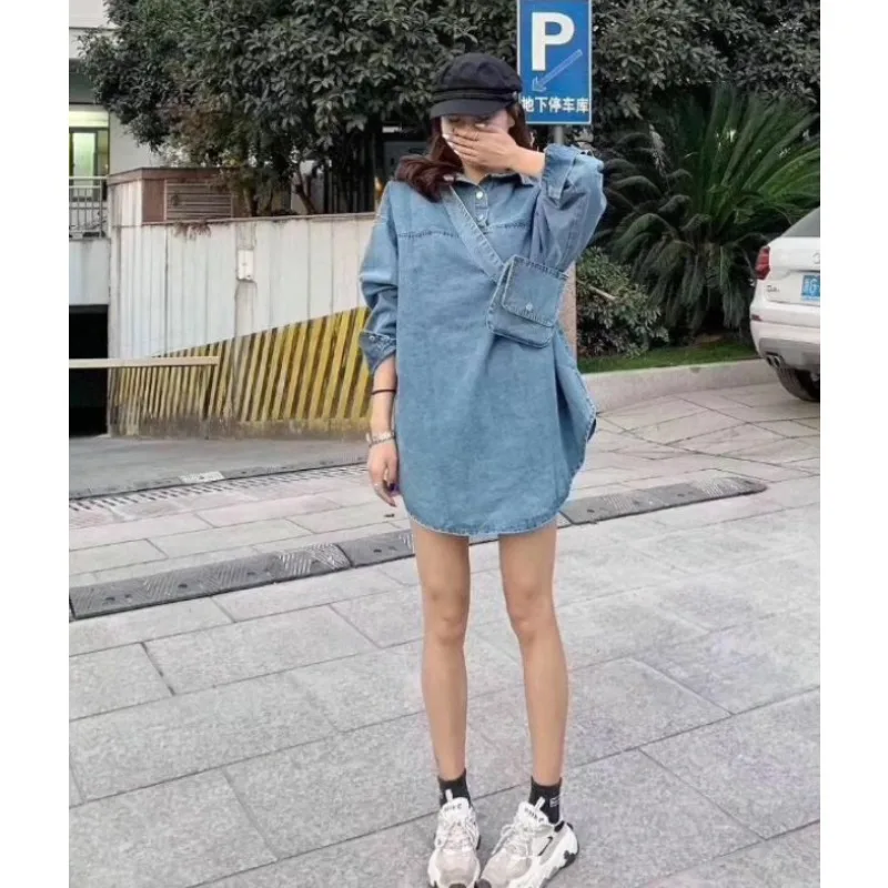 Odzież damska: sznurowane topy typu halter, z kieszeniami, koszule jeansowe, casualowe i uniwersalne, transgraniczne, z niezależnej platformy.