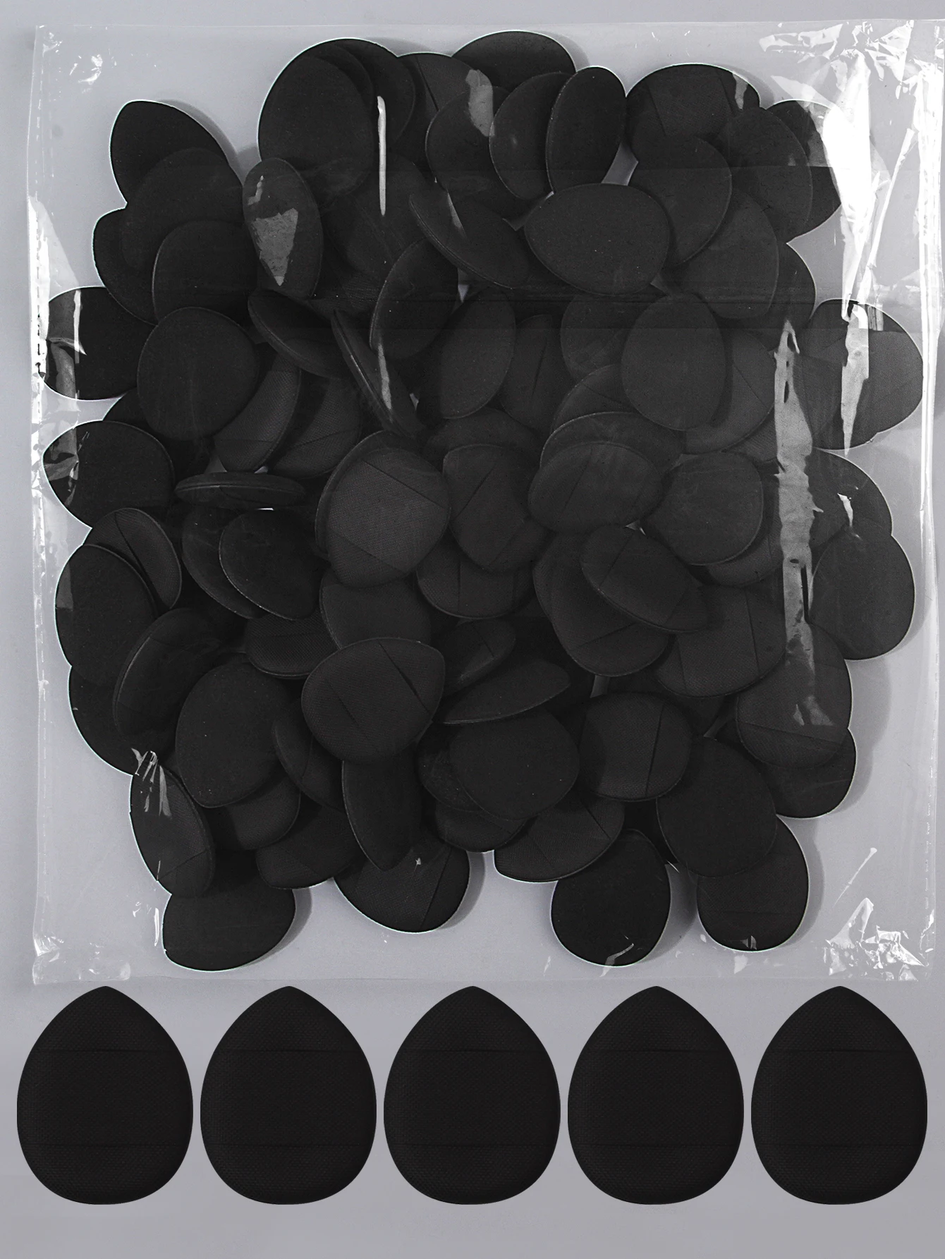 100個入り ブラック ミニ サムサイズ パウダーパフ、ノンラテックス エアーカッション パウダーパフ、携帯用 ファンデーション リキッドコンシーラー スポンジ パウダーパフ