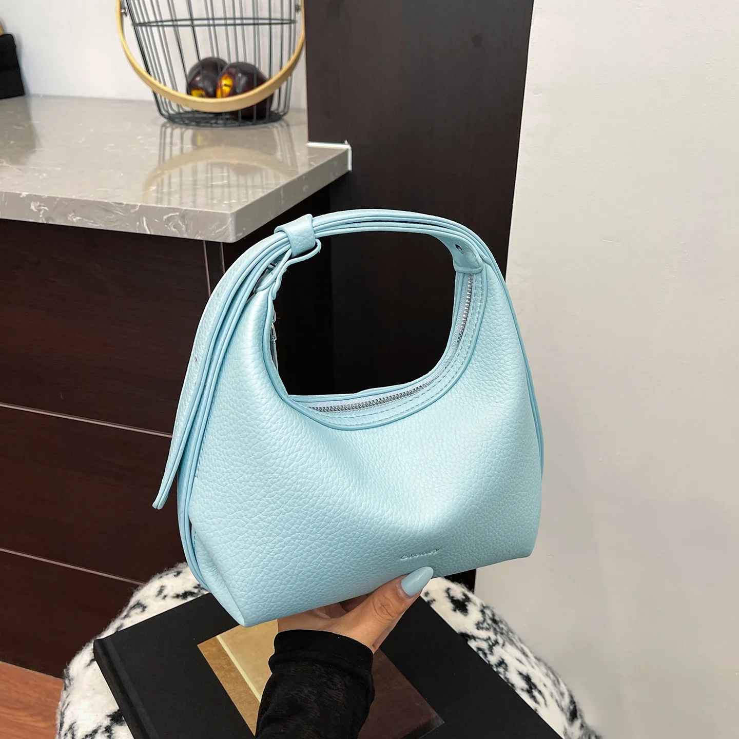 

Woman Hobo Bag Luxury Design 2025 New Vintage Handbag Leather Clutch Purse Small Shoulder Bags For Woman Bucket Crossbody Bags