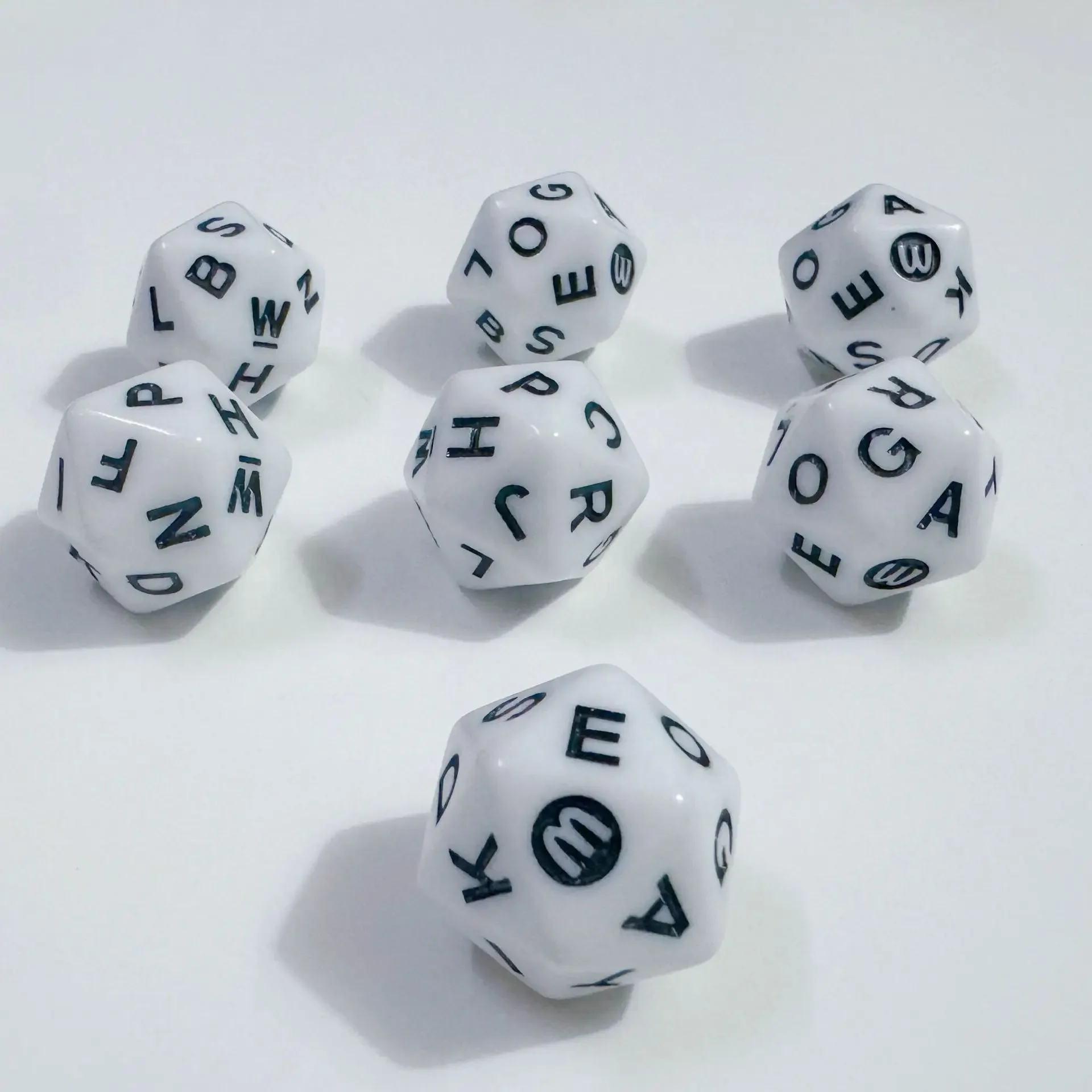 10 PCS/Set 20-sided Dice Games Accessories with English Letters