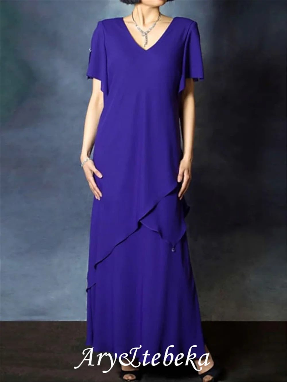 

Sheath / Column Mother of the Bride Dress Elegant V Neck Floor Length Chiffon Short Sleeve with Ruffles