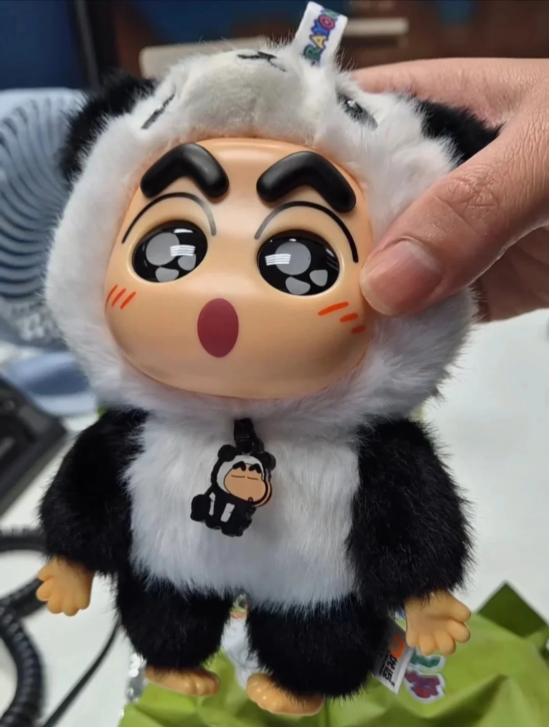 Echte Crayon Shin-Chan Fantasy Forest Serie Vinyl Puppe Blind Box Anime Figur Spielzeug Anhänger Schlüsselbund Kinder Überraschung Geschenk