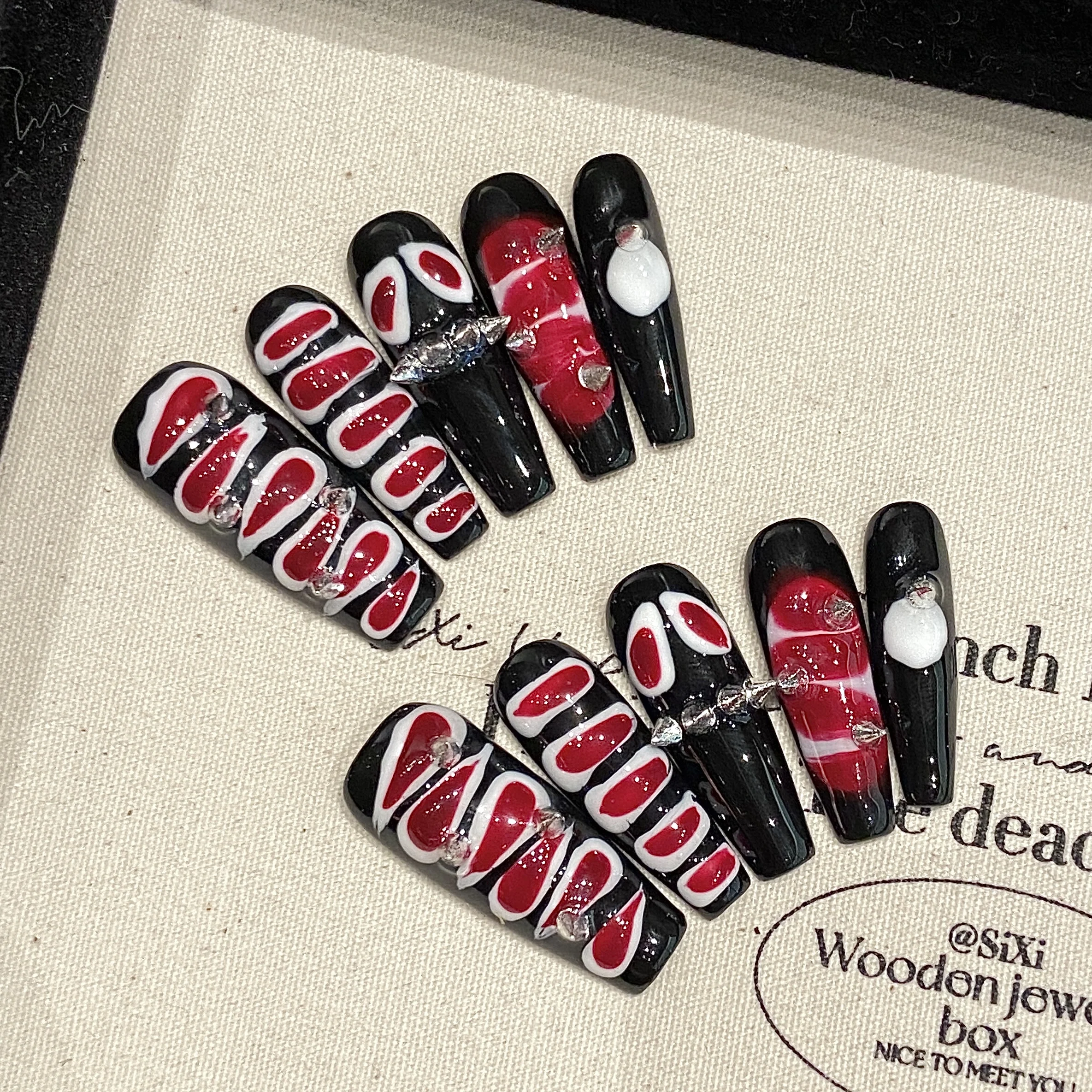 

10Pcs Handmade Nails Long Square Press On Nails European Ballet False Nail Tips Red and Black Patches Spice Girl Nail Wearable