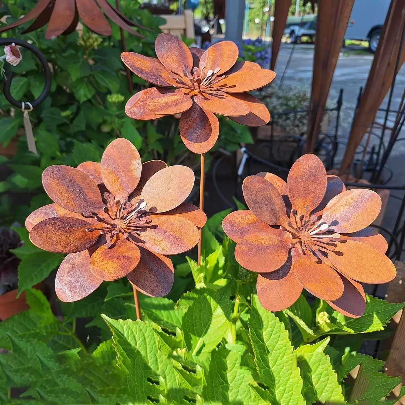 1/3pcs Rusty Metal Flower Garden Decorative Ground Stakes, Suitable for Courtyard Gardens and Flowerpot Decorations
