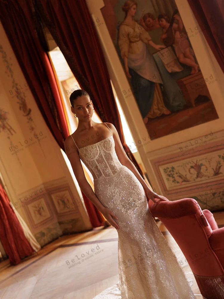 우아한 웨딩 드레스 화려한 신부 가운 레이스 아플리케 분리형 기차 스파게티 스트랩 가운 Vestidos De Novia 맞춤형