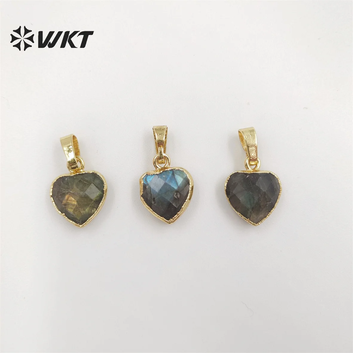 WT-P1832 Amazing Lovely Natural Double Faceted Brightly Flash Light Heart Pendant Lady Fashion Gold Plated Tiny Stone Charms