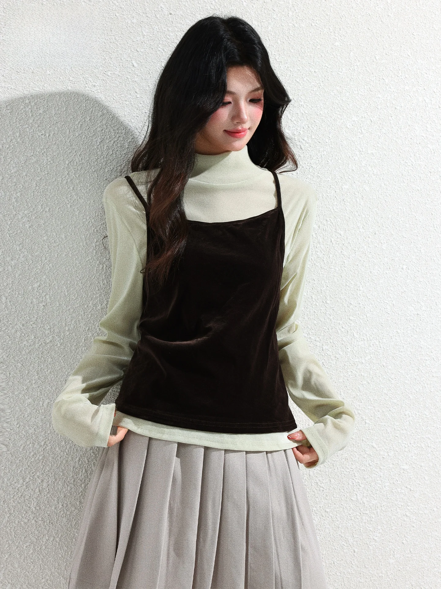 

Зеленый велюровый укороченный топ и брюки с высокой талией: женский модный комплект из двух предметов для похудения, весна-лето, повседневный стиль, с длинным рукавом