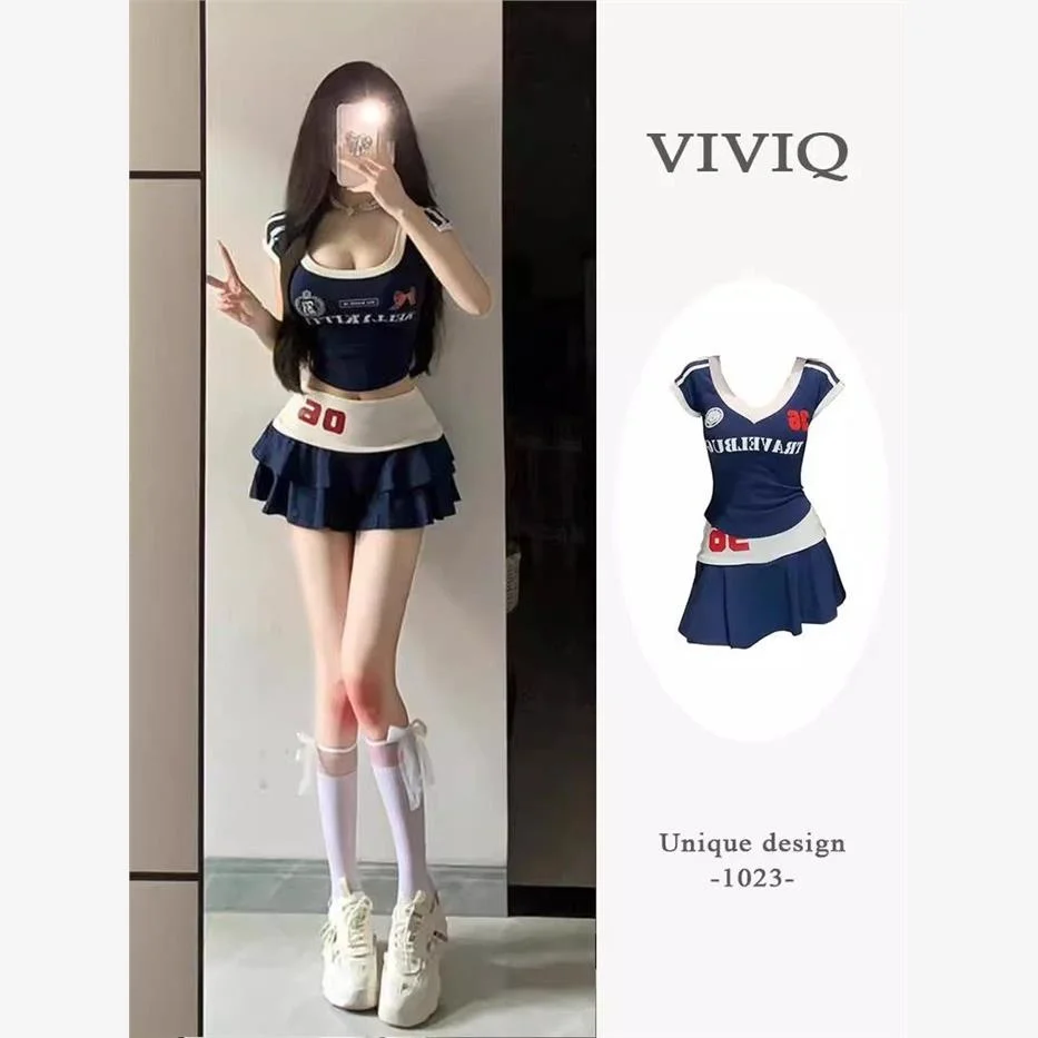 Conjunto Esportivo Feminino de Duas Peças Estilo Colegial Americano Sexy: Top de Manga Curta com Decote U e Minissaia Evasê -...