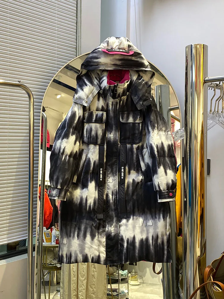 Design sense Long down jacket for women 2025 winter new style loose thick over the knee contrast color trendy brand jacket