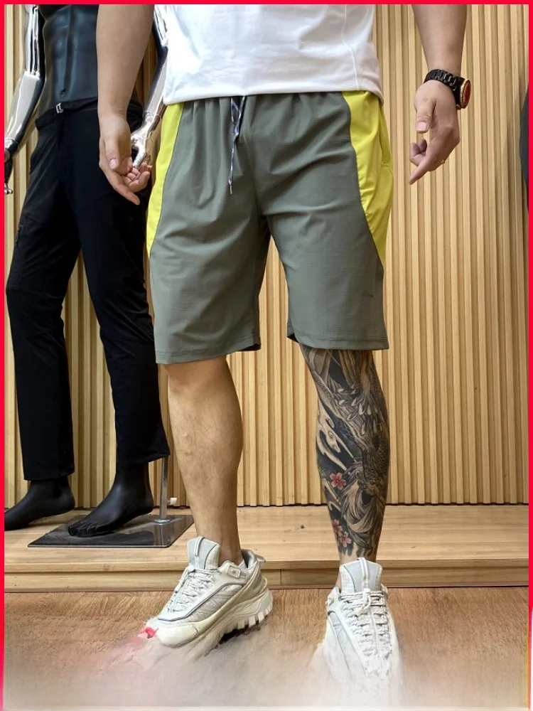 Outdoor Mountain Series Color Block Shorts Men's Lightweight Breathable Quick Dry Casual Sports Shorts Summer Collection