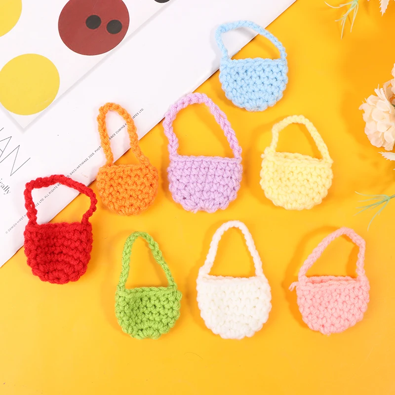 1PC 1/12 Dollhouse Woven Plush Shoulder Bag Dollhouse Mini Crossbody Bag Handbag For Dolls Dress UP Aceessories