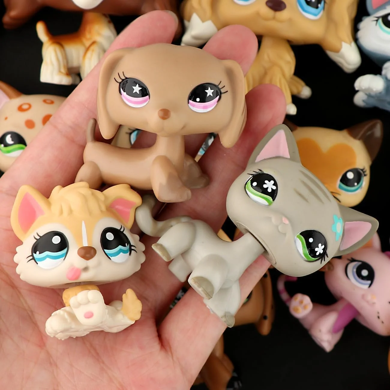 Jouets aléatoires pour Noël, fête d'anniversaire, animaux de compagnie Bobble Head, chat à poils courts, Collie, teckel et plus encore, figurine mignonne, 3 pièces