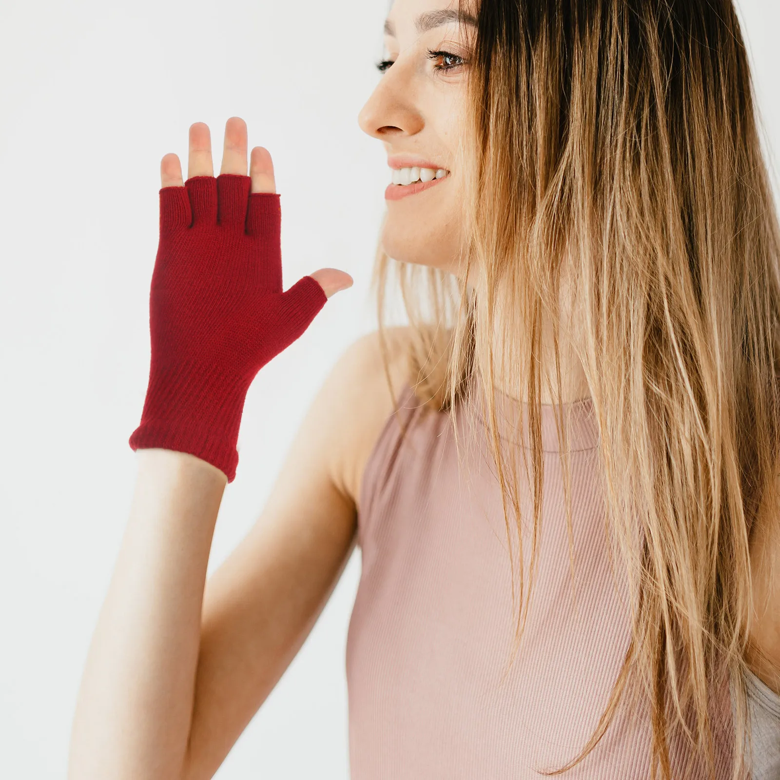 4 أزواج من القفازات النسائية الدافئة المحبوكة بدون أصابع، قفازات مريحة للشتاء والأنشطة الخارجية، قفازات دافئة للنساء