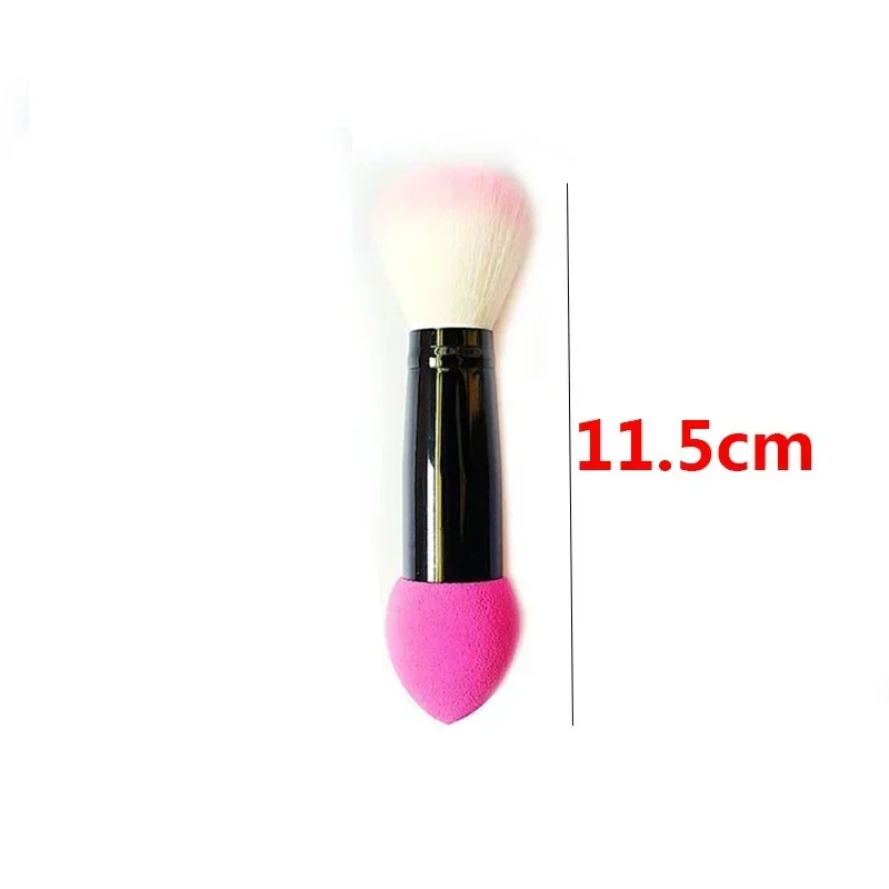 Double-ended blush brush