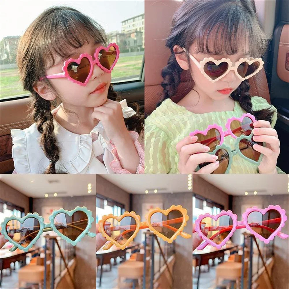 

New Children's Love Sunglasses for Boys and Girls Cartoon Heart UV Resistant Eyeglasses UV400 Shades Goggles Party Eyeware