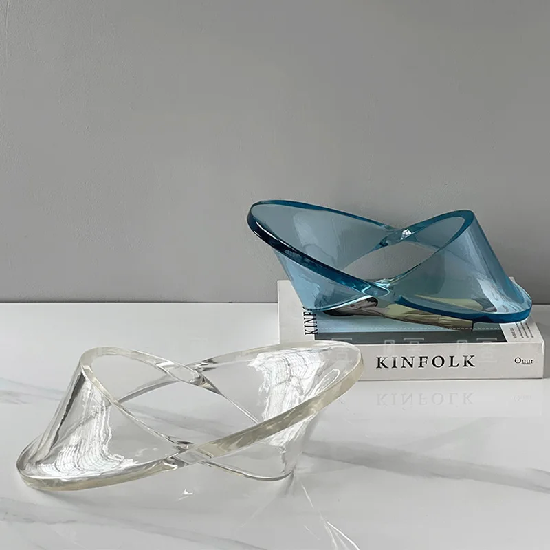 

Transparent Acrylic Geometric Hollowed-out Decorative Item Abstract Handicrafts Decorative Figurines Home Decoration