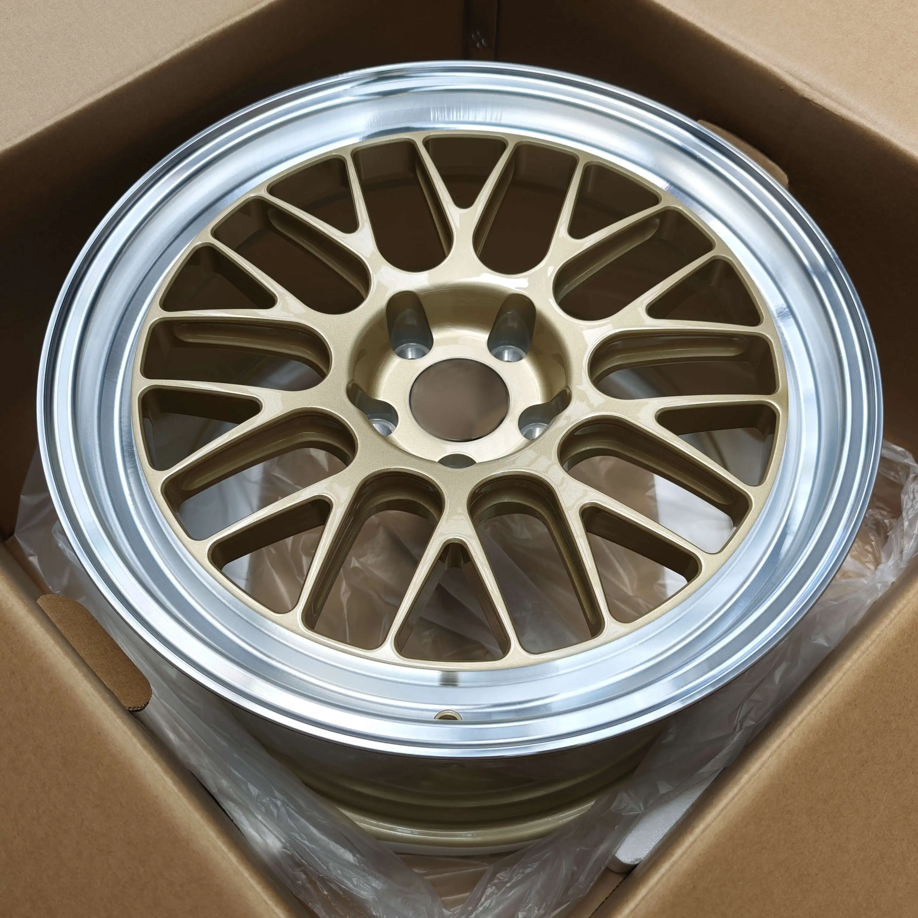 Pengzhen Apex Ml-10rt قطعة واحدة 18 19 20 بوصة لون ذهبي مزورة جنوط عجلات السيارة لسيارات BMW M3 M4 PORSCHE 996 997