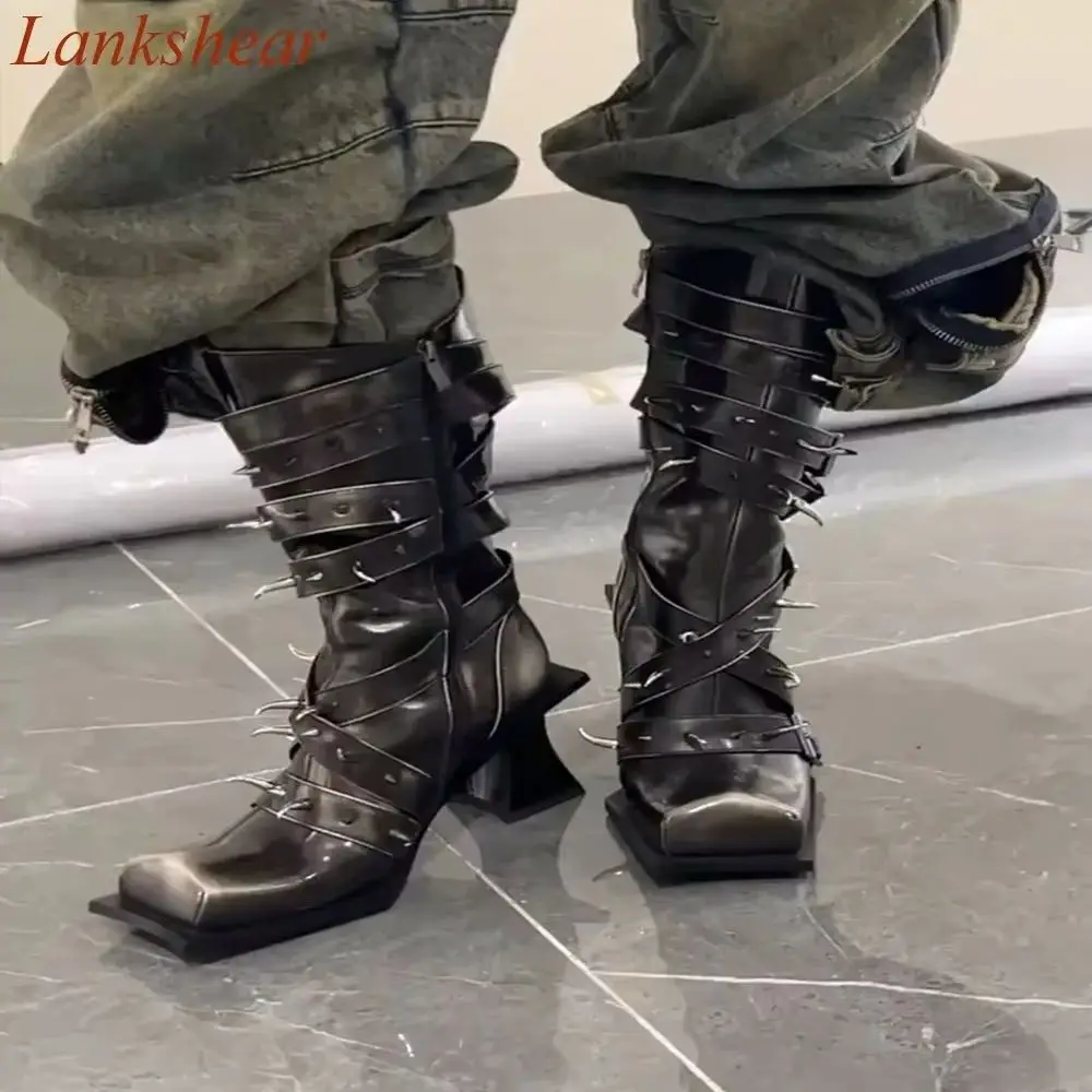 

Женские ботинки в странном стиле с квадратным носком, вечерние, с пряжкой на ремне и заклепками, разноцветная модная женская обувь в стиле панк, 2024, новые поступления