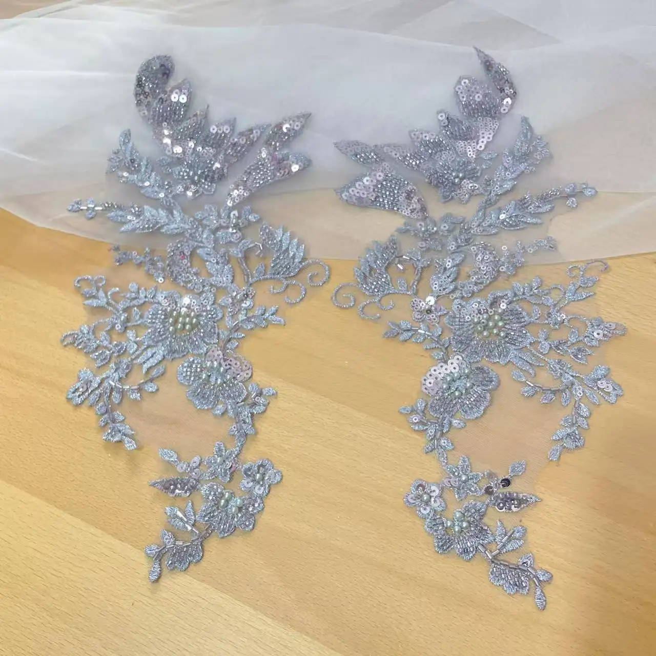 2 Stück = 1 Paar. Mehrfarbige Perlenspitze, verspiegelte Blumen, Hochzeitsschuhe, Kopfschmuck, DIY-Nähzubehör, RS4890 – Detail 9