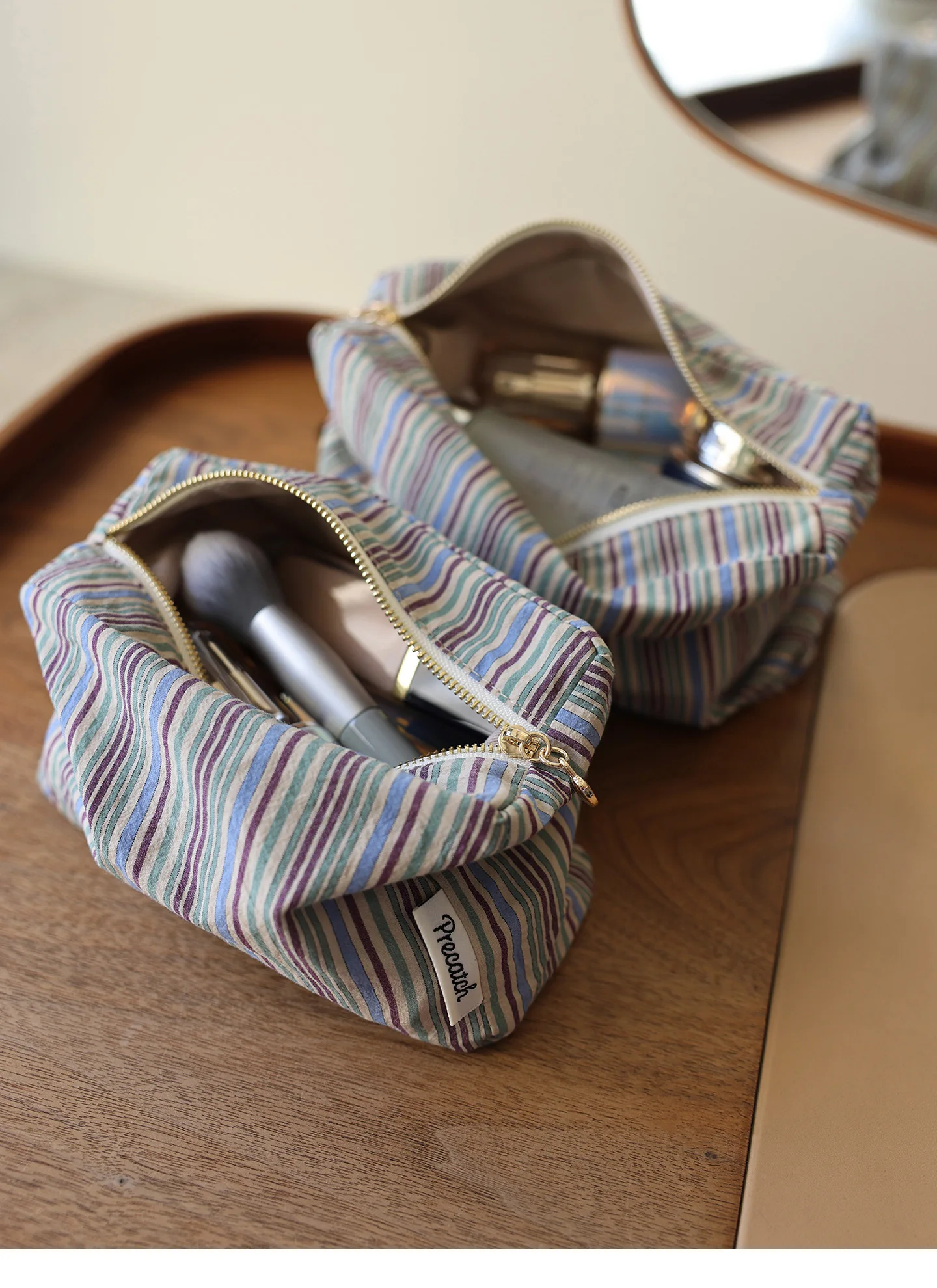 Kosmetiktasche mit farblich abgesetzten Streifen, großes Fassungsvermögen, tragbare Aufbewahrungstasche im japanischen Stil, multifunktionale Reisetasche für Toilettenartikel. – Detail 2