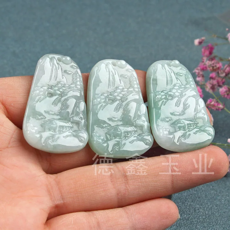 

Oil Green Bean Green Hill Water Brand Pendant