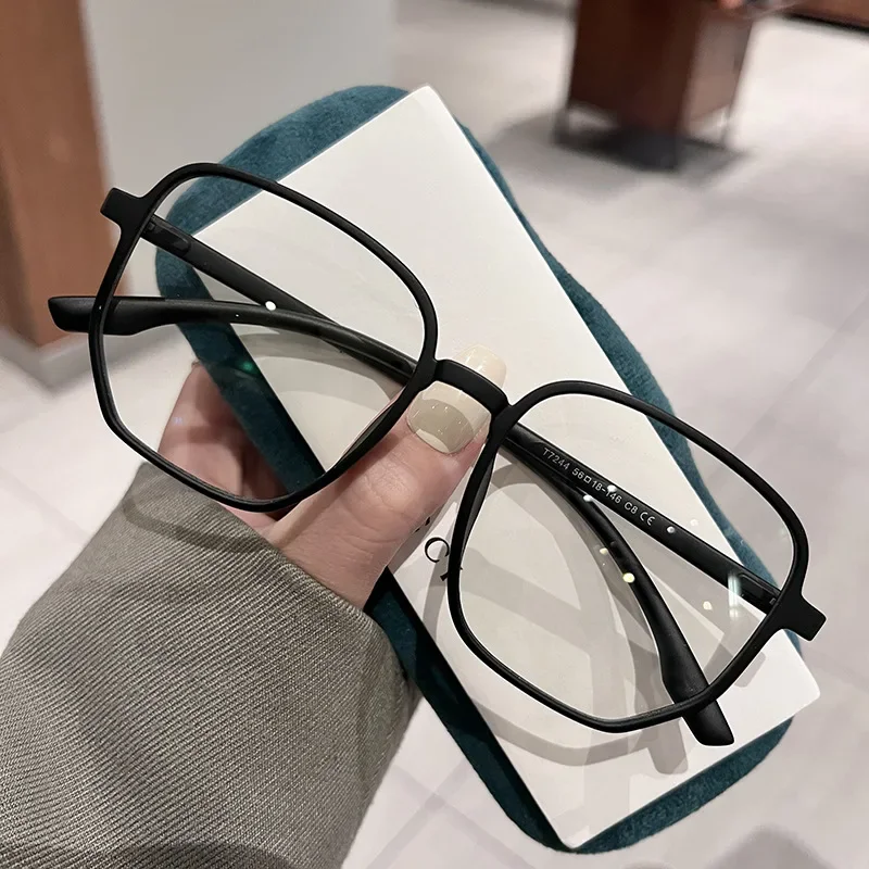 Ultra Light Myopic Glasses Vintage Square Frame Short Sight Eyewear Blue Light Blocking Eye Protection Near Sight Eyeglasses image 5