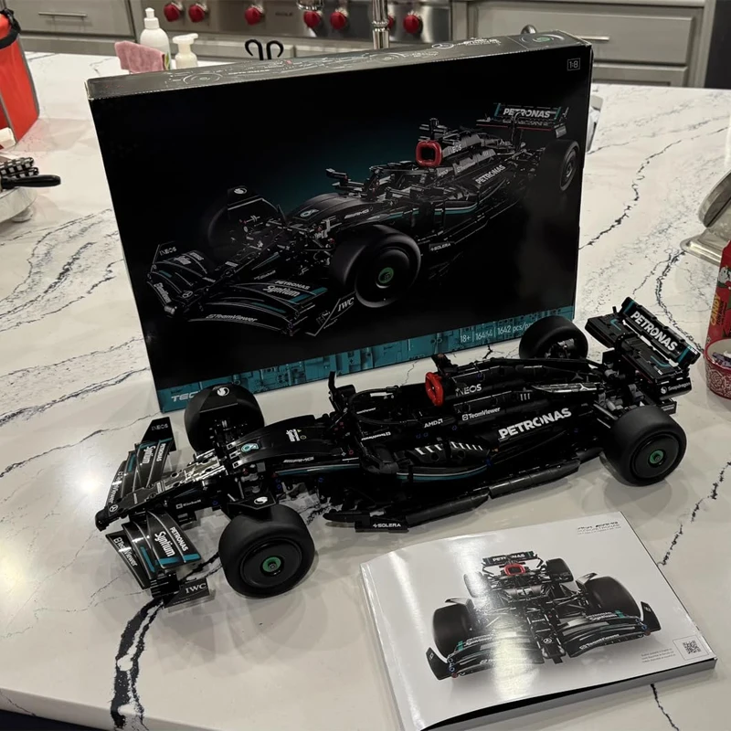 

1462pcs F1 Super Racing Car Building Model Blocks Assembling Bricks Fit 42171 Christmas Birthday Gift Set Home Decoration