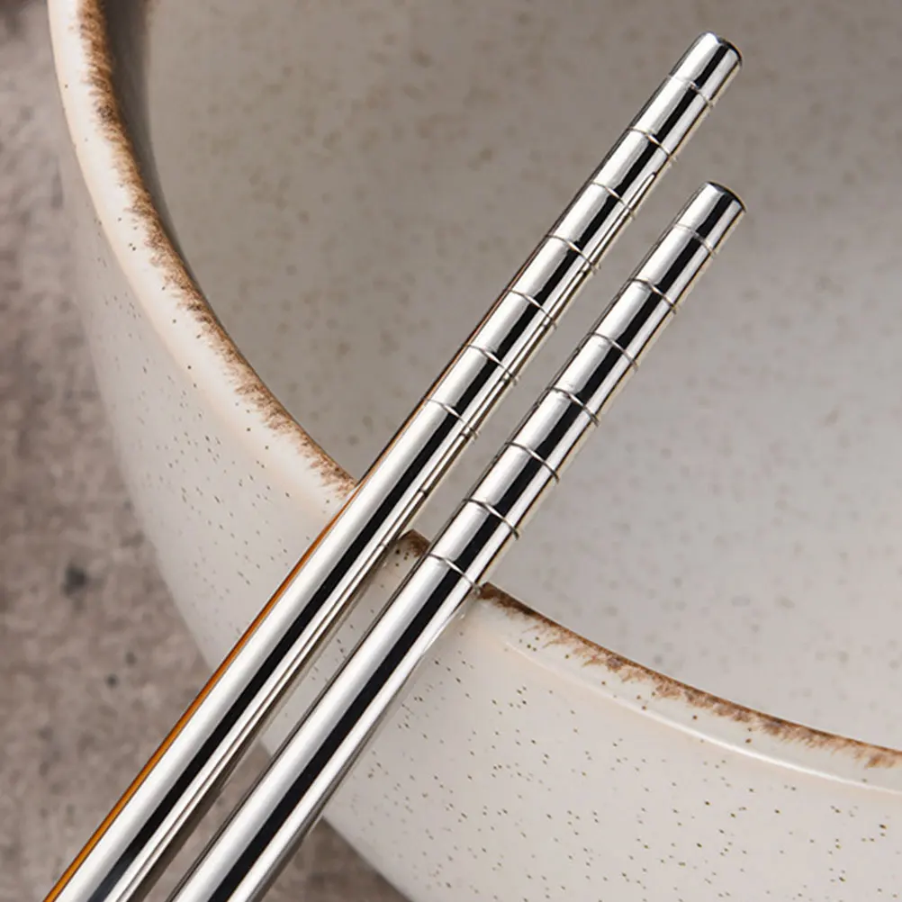 

2Pairs Stainless Steel Cooking Chopsticks Anti-Slip Long Frying Chopsticks for Hot Pot Noodles Kitchen Supplies