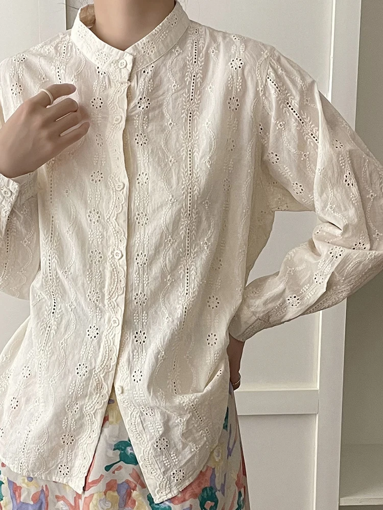 New Autumn Cotton Embroidery Shirt, Women French Top Long Sleeve, Mori Girl Hollow Out Loose Stand Blouses, 2024 Winter T49206KC