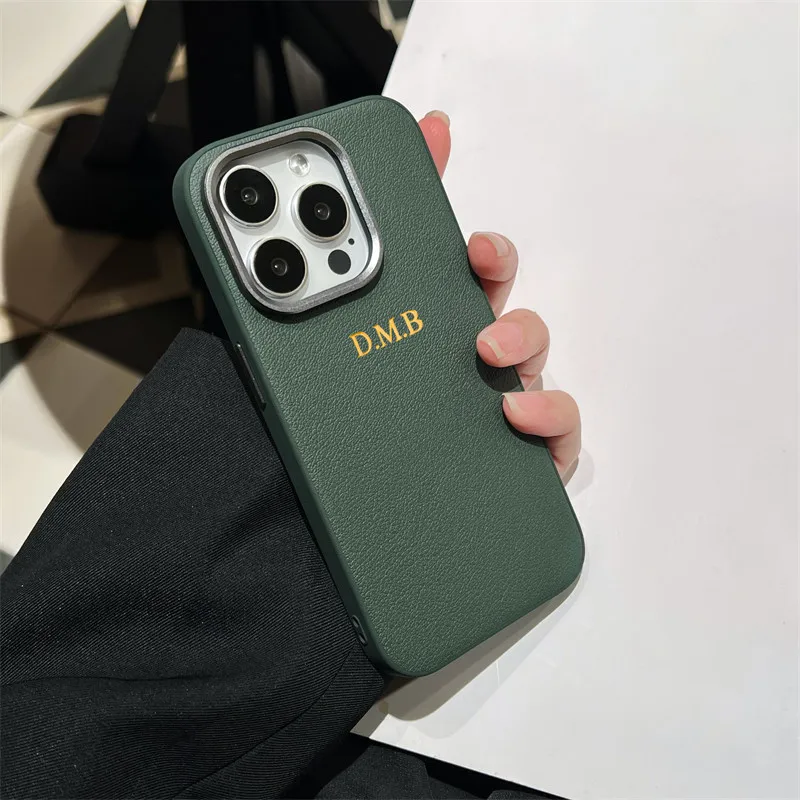 Iphone 14 12 11 13 15 Pro Max 14 16 Plus 럭셔리 PU 하드 커버 렌즈 보호용 골드 실버 문자 가죽 케이스 맞춤 설정