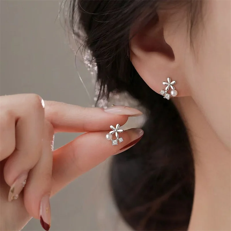 925 Silver Plated Pearl Crystal Flower Stud Earrings for Women Hypoallergenic Daily Wear Ear Piercing Jewelry eh242